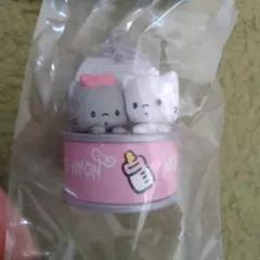 サンリオキャラクターズ　カンキャラ　ニャニィニュニェニョン