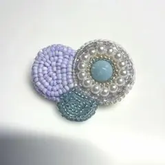 刺繍ブローチ・ビーズブローチ・ビーズ刺繍ブローチ/ サークル・銀・紫・水色