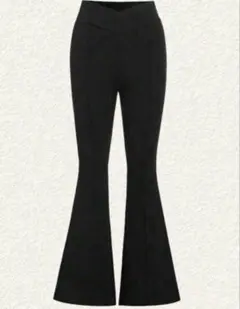 ブラックフレアパンツ大きめサ イズ