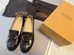 TOD'S トッズ フリンジ ローファー 24.5（37.5）のサムネイル