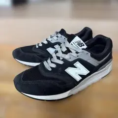 New Balance CM997HCC ブラック/グレー スニーカー