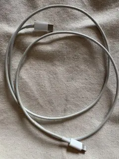 USB to Lightning 充電ケーブル ホワイト