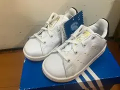 新品 adidas ベビー キッズ スタンスミス BZ0138 12.5cm