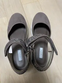 ILIMA 厚底サンダル グリッター付き