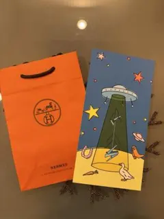 【新品未使用】HERMÈS UFOデザインポストカード&ショッパー