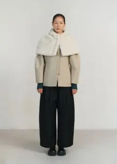 AMOMENTO HAIRY HOODED CAPE