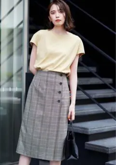 UNIQLO サイドボタンチェックラップ スカート S