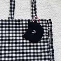 はーたん様専用　ハンドメイド　猫カラビナ付きポーチ　黒猫