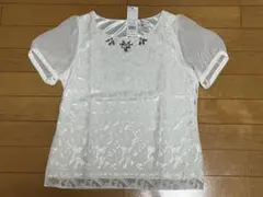 Fabulousの刺繍入りホワイト半袖トップス値下げのサムネイル