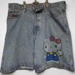 Levi's デニムショーツ　リメイク　ハローキティーのサムネイル
