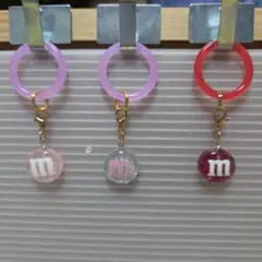28 m&m's風 チャーム 3点セット めじるしチャーム