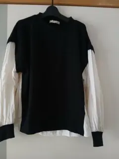 シューラルー　ブラック ホワイト 長袖トップス　フリーSize