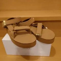 SOLDE　SUICORE ベージュ フラットサンダルのサムネイル
