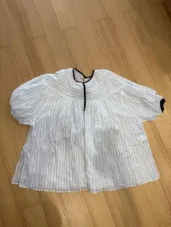 本日限定値下げ　liyoca ストライプ柄バルーンスリーブシャツ