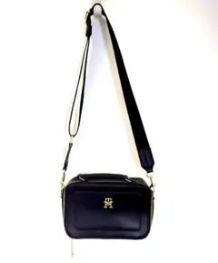 TOMMY HILFIGER ショルダーバッグ ブラック