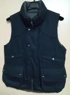 +J　リバーシブル　ダウンベスト