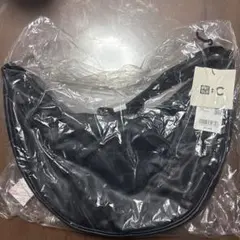 UNIQLOレザータッチウランドショルダーバック