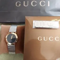 GUCCI 稼働ゴールドに黒、シルバーに目立ちなからオシャレなGUCCI本物