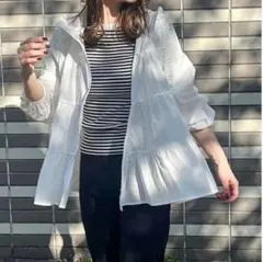 Lajour　ラジュール フリル 撥水加工 UVカット パーカーのサムネイル