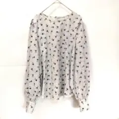 花柄 バルーンスリーブシャツ　フリーサイズ 　ブラウス　フリーサイズ