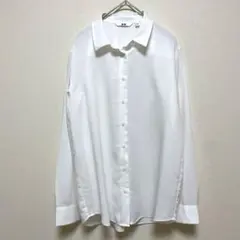 ユニクロ　長袖ワイシャツ　白　ラウンド　ビジネス　オフィス　襟付き