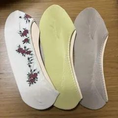 靴下3足　レディース22〜24cm
