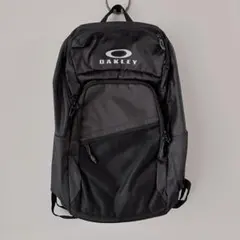 OAKLEY リュック Essential Day Pack ブラックのサムネイル