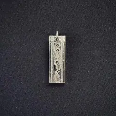 A&G フローラルクロスペンダントトップ - メルカリ