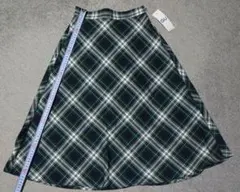 【新品未使用】GU ダークグリーン フレアスカート M
