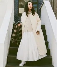 Libra Cue アイボリー キルティング ロングコート