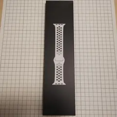 Apple Watch 41mmピュアプラチナム/ブラックNikeスポーツバンド