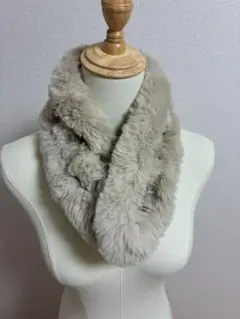 美品　ベージュ ファー スヌード マフラー