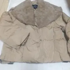 ベージュ ダウンジャケット ショート丈 Mサイズ