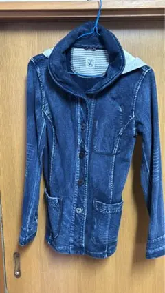 【本日限定価格】フード付きダークデニムジャケット　Mサイズ