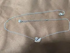 SWAROVSKI スワロフスキー スワン　白鳥　ネックレス 　ベージュ