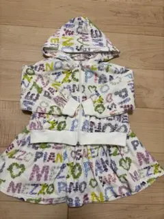 メゾピアノ 花柄ロゴ セットアップ