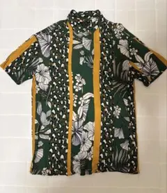 【ZARA】ボタニカル×ヒョウ柄 総柄 半袖シャツ グリーン サイズSのサムネイル