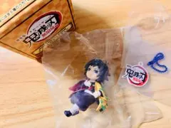劇場版　鬼滅の刃　無限城編　チャーム付きフィギュア　冨岡義勇