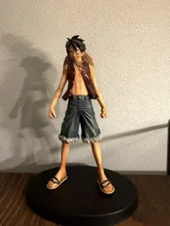 ワンピース ルフィ フィギュア