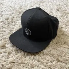 VOLCOM スナップバック キャップ ブラックのサムネイル