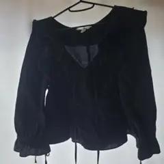 H&M ラッフルトリムブラウス