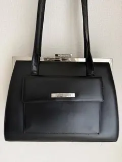 Yves Saint Laurent ブラック ハンドバッグ