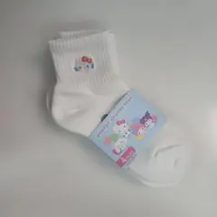 IM079 サンリオ 刺繍入りソックス 20~25cm 3個 ECIのサムネイル