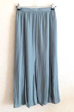 ♡新品·未使用ジーユーGUサテンマーメイドフレアスカートプリーツロングスカート♡