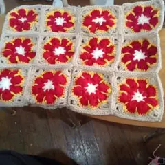花柄モチーフのかぎ針編みブランケット