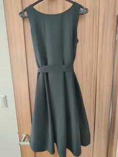 NATURAL BEAUTY BASIC M ノースリーブワンピース