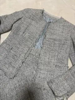 【美品】コムサイズム　グレー系　ツイード　ノーカラー　セットアップ　スーツM L