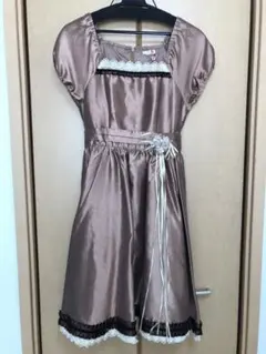 子ども用ドレス　150サイズ　クリーニング済