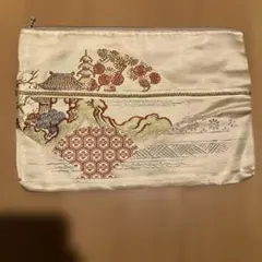 帯リメイク　シルク製和風刺繍ポーチ
