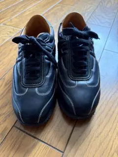【美品】エルメス ブラック レザー スニーカーのサムネイル